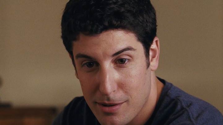 American Reunion – Jason Biggs In Black T-Shirt